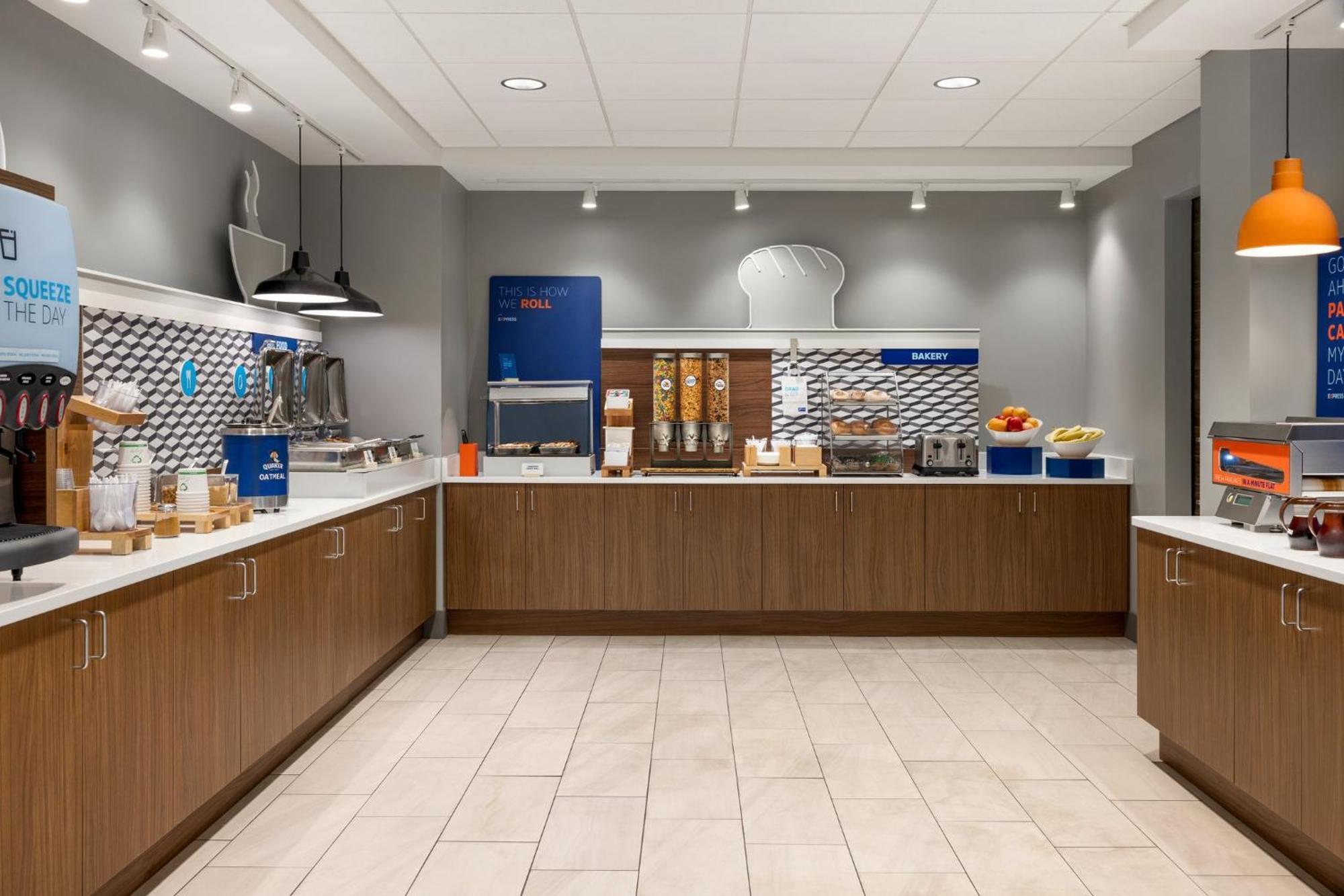 Holiday Inn Express Hotel & Suites Hagerstown By Ihg Exterior foto