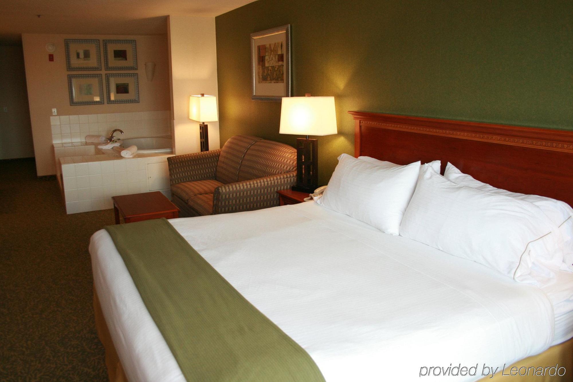 Holiday Inn Express Hotel & Suites Hagerstown By Ihg Exterior foto